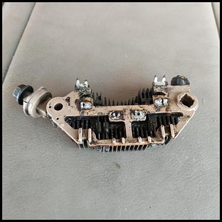 TERLARIS SILIKON DIODA ALTERNATOR KIA CARNIVAL/CARENS 