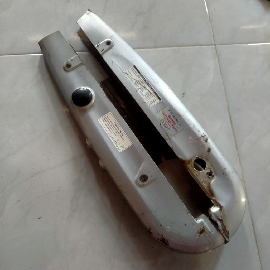 ketengkas tutup rantai Honda karisma D original utuh