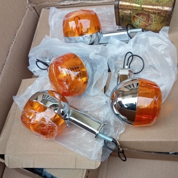 LAMPU SEIN L2G/YB100