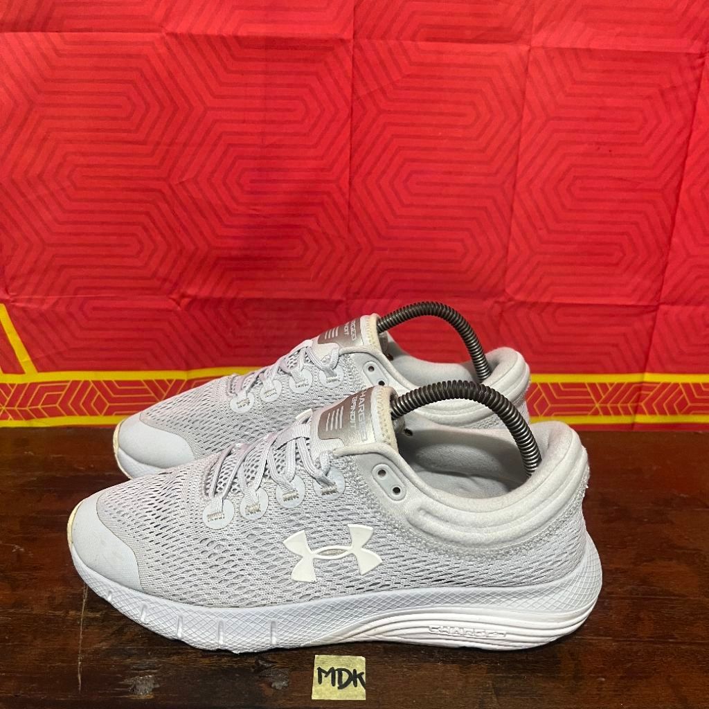 Armour Charged Bandit 5 size 40,5