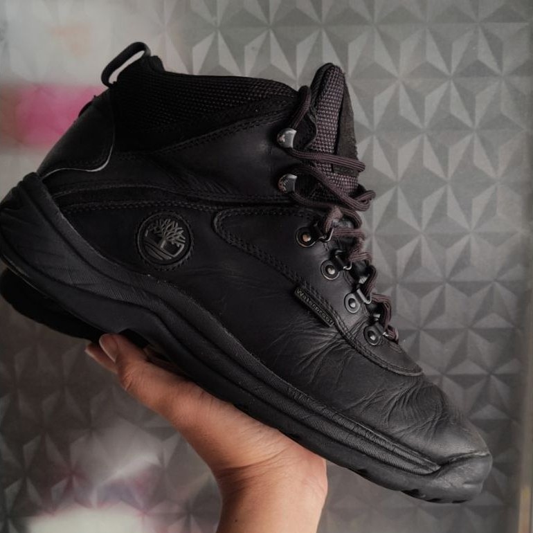 sepatu Timberland SZ 43,5 second bekas preloved