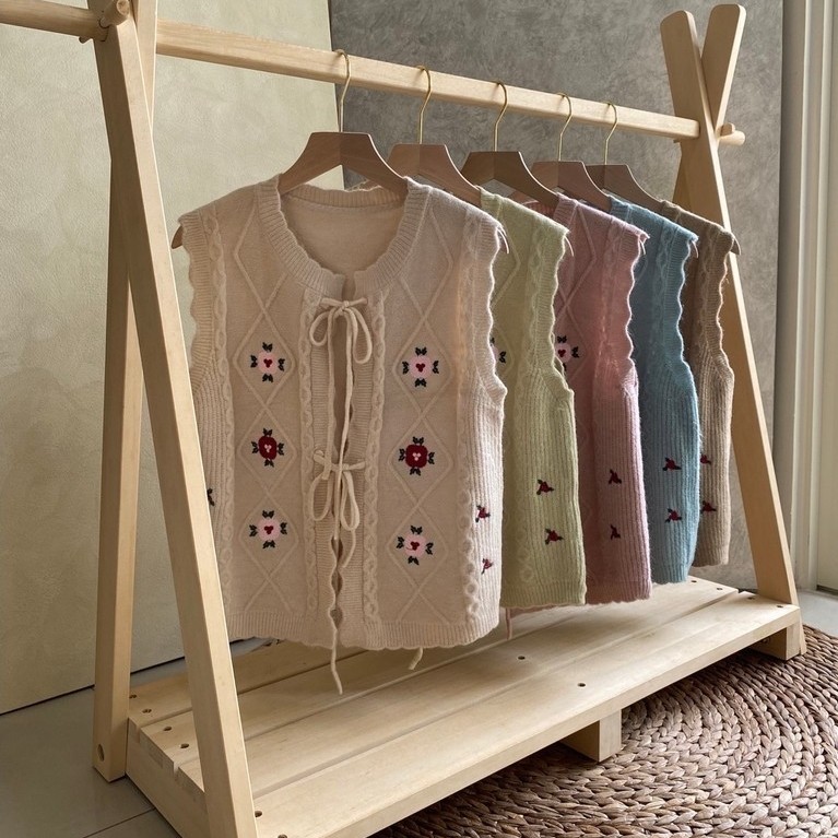 LANEV - SUPER SALE LAST STOCK & STOCK LAMA