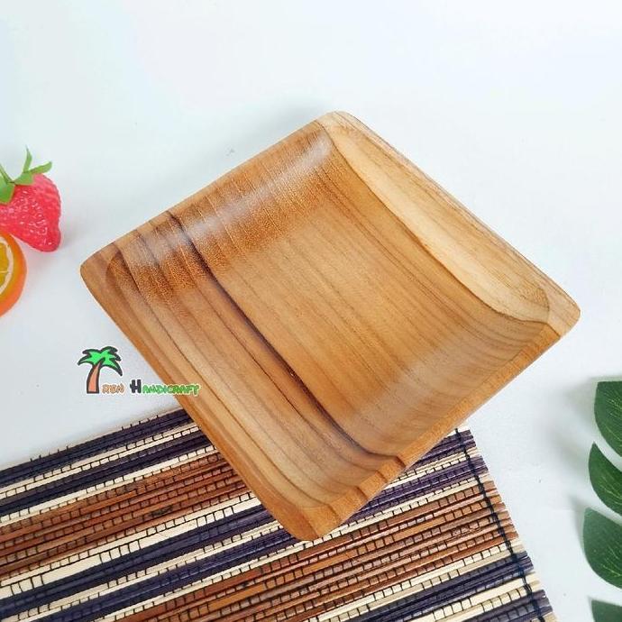 Piring Kayu Jati Kotak 15X15Cm