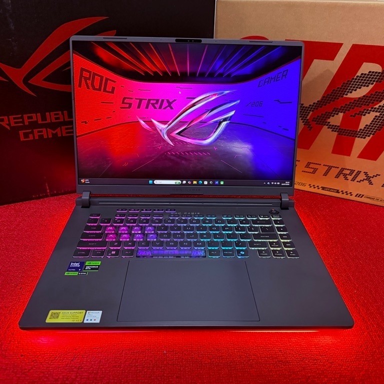 Asus ROG G16 G615LM Intel Ultra 9 275HX Vga RTX5060 Vram 8Gb Ram 32Gb Ssd 1TB