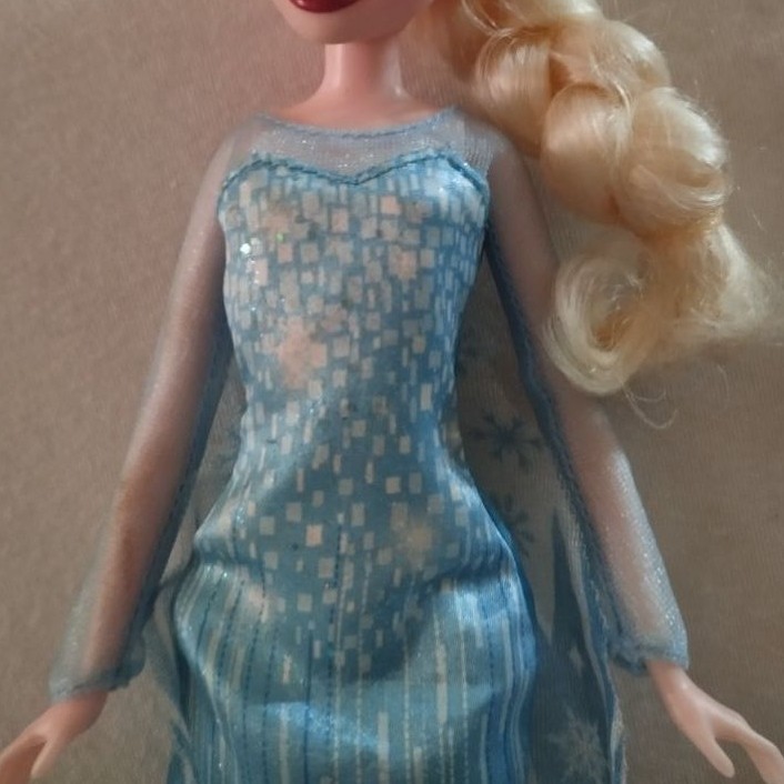 hasbro disney frozen classic elsa  doll blue dress