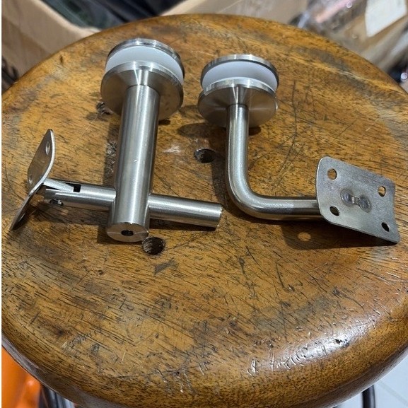 Bracket Hand Railing Tangga Kaca Stainless