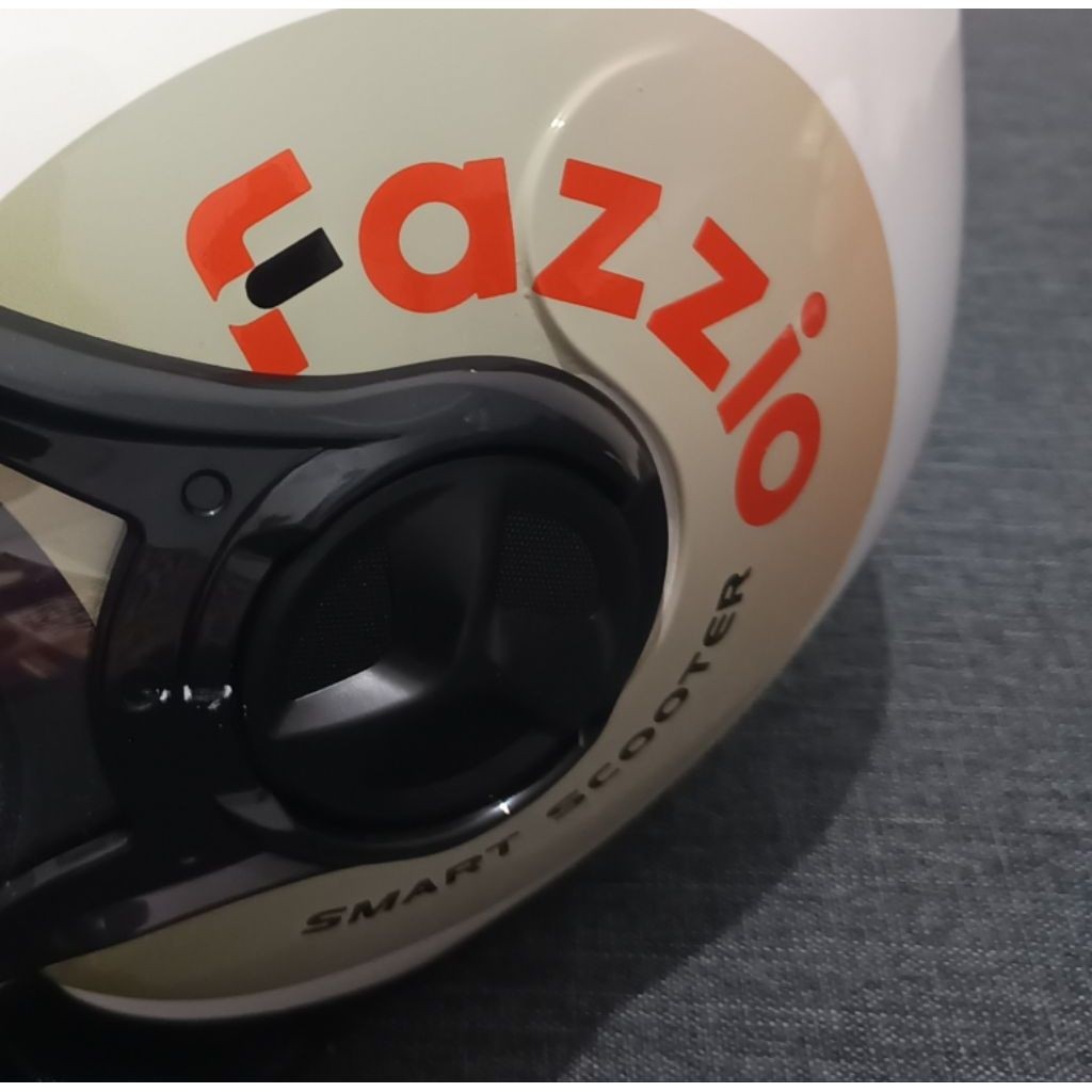 HELM ORIGINAL YAMAHA FAZZIO 2026 WHITE