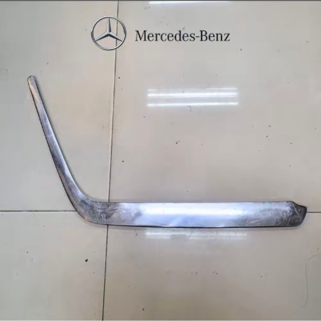 Original Mercedes Benz W124 Chrome For Front Bumper Right