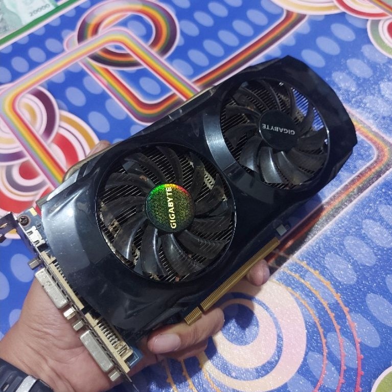 VGA GIGABYTE GTX 460 1GB DDR5 256 BIT ARTEFAK