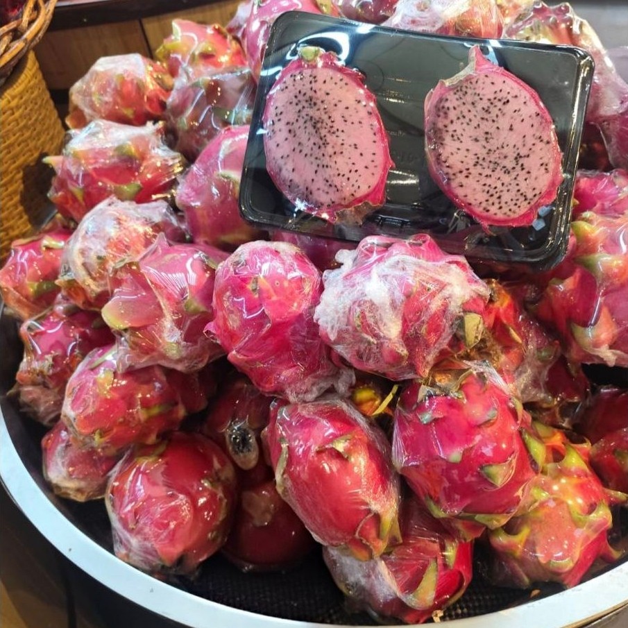 dragon fruit pink/ kg