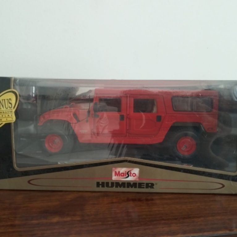 Maisto Hummer skala 18