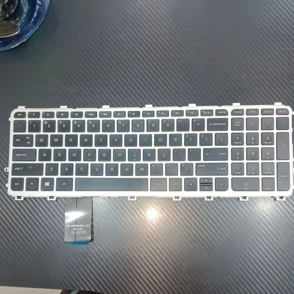 tuts tombol Keyboard HP Envy 15 - J Black