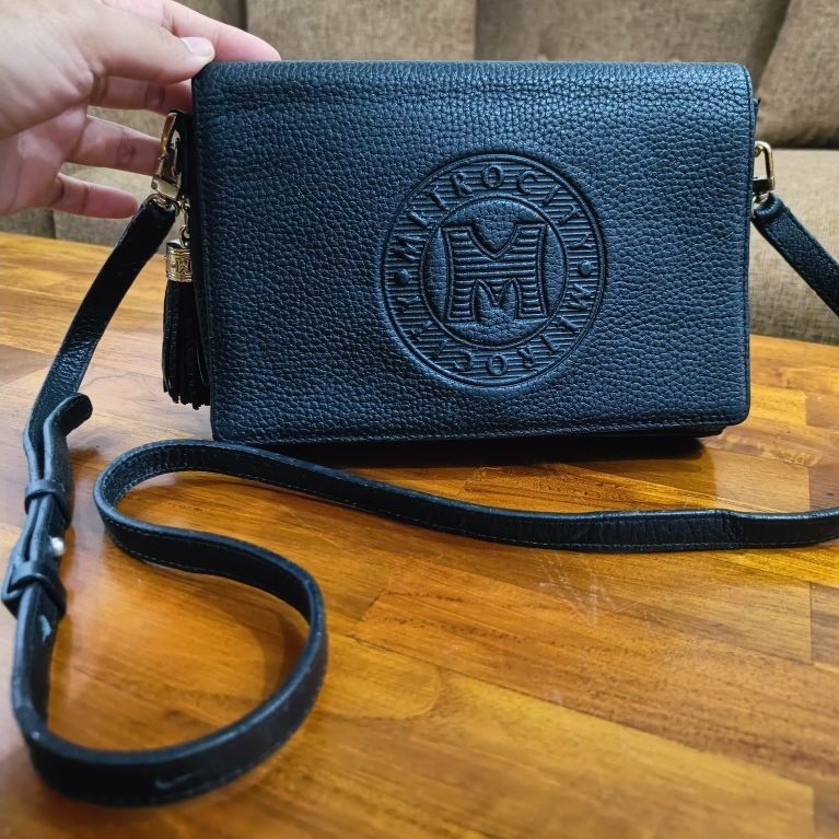 Preloved tas sling Metrocity