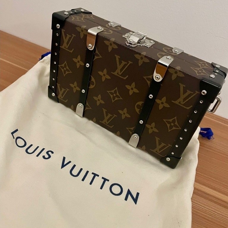 tas LV premium mirror (second)