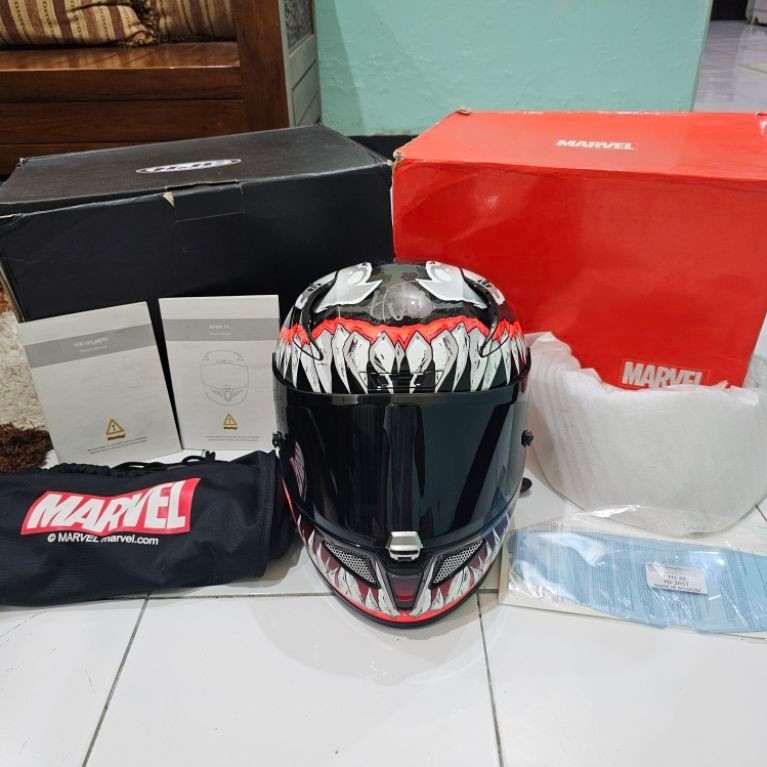 Helm HJC RPHA 11 Venom 2