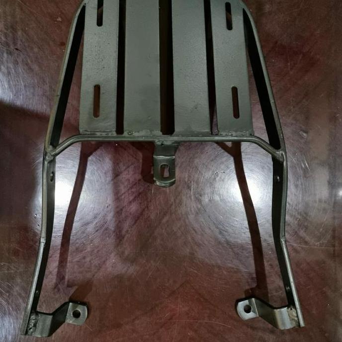 Breket Vario 125 / Vario 150 Merk Gp Sport Ada Lubang Side Box