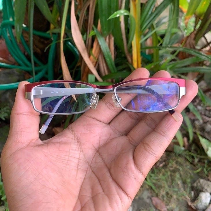 frame kacamata preloved dkny
