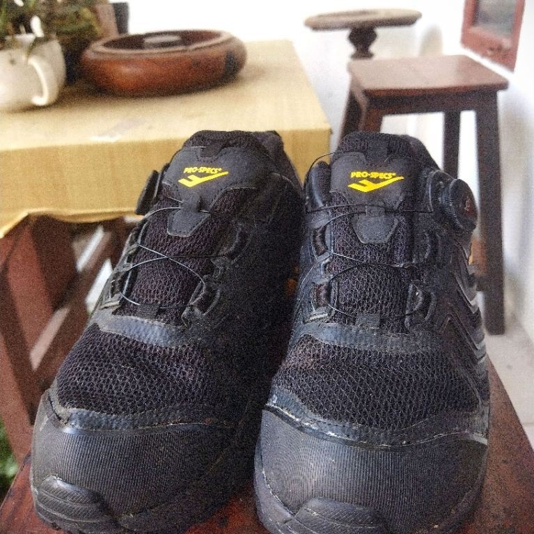 sepatu trail run boa system seken brand Prospecs sz 40,5