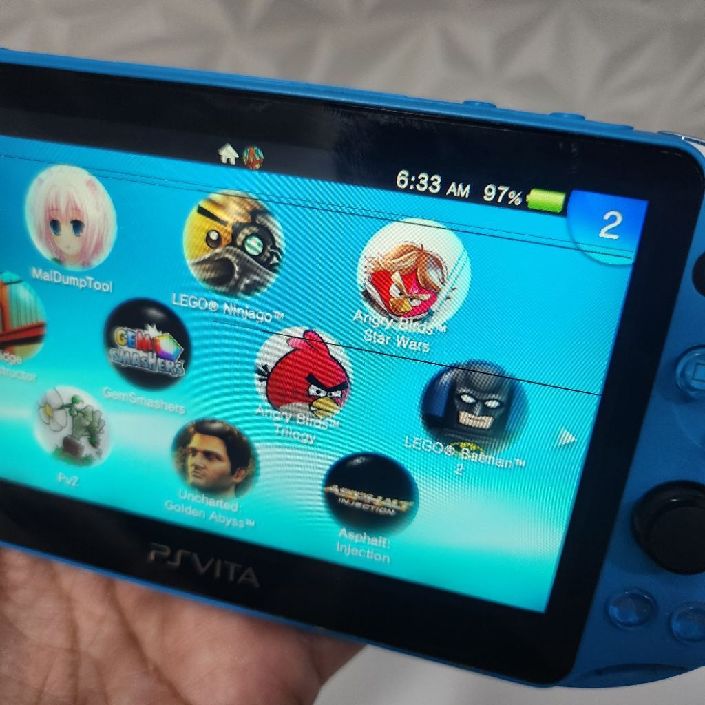 Sony PS Vita Slim CFW 32gb Fullgames minus lcd garis