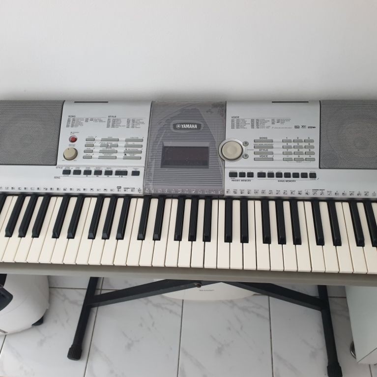 Keyboard Yamaha PSR 295 Second