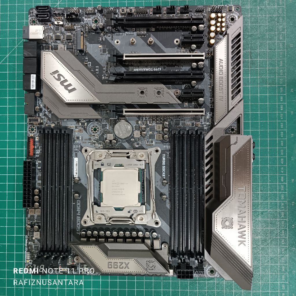 motherboard X299 MSI Tomahawk + intel core i9 7900X seri xtreme gaming atau editing mantap