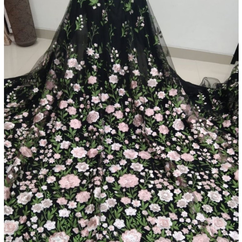 Kain Tile Bordir Bunga Rambat/Tile Garden Hitam Bunga Bordir