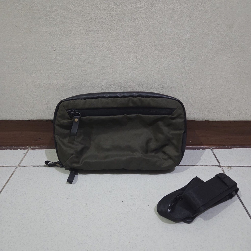 alpaka elements tech clutch bag
