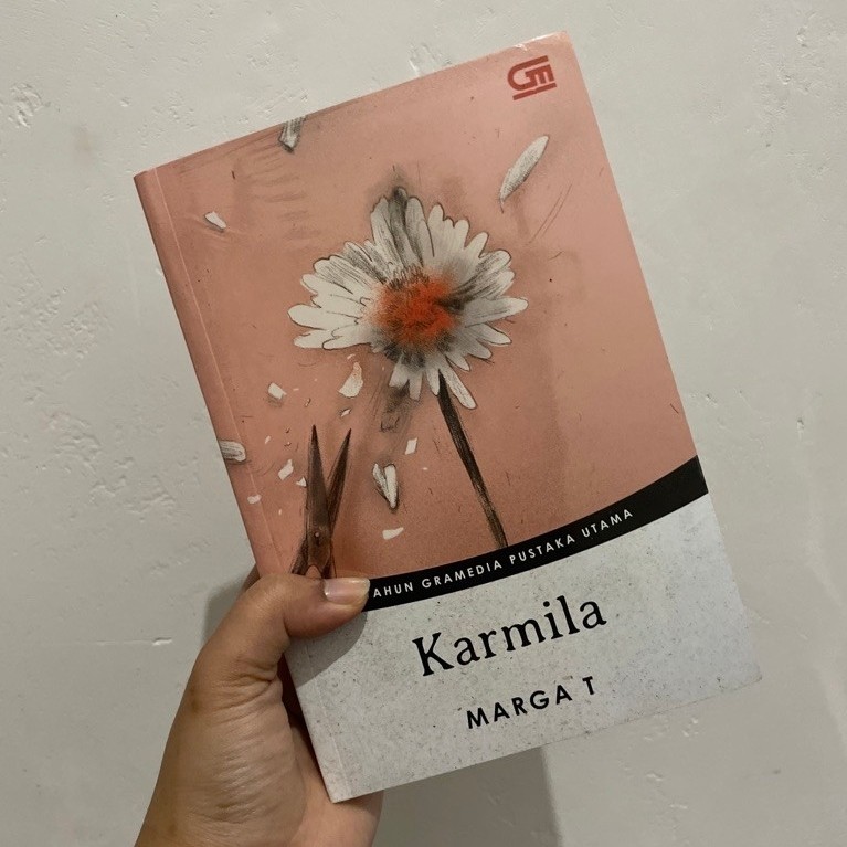 (Sealed) Novel Marga T - Karmila