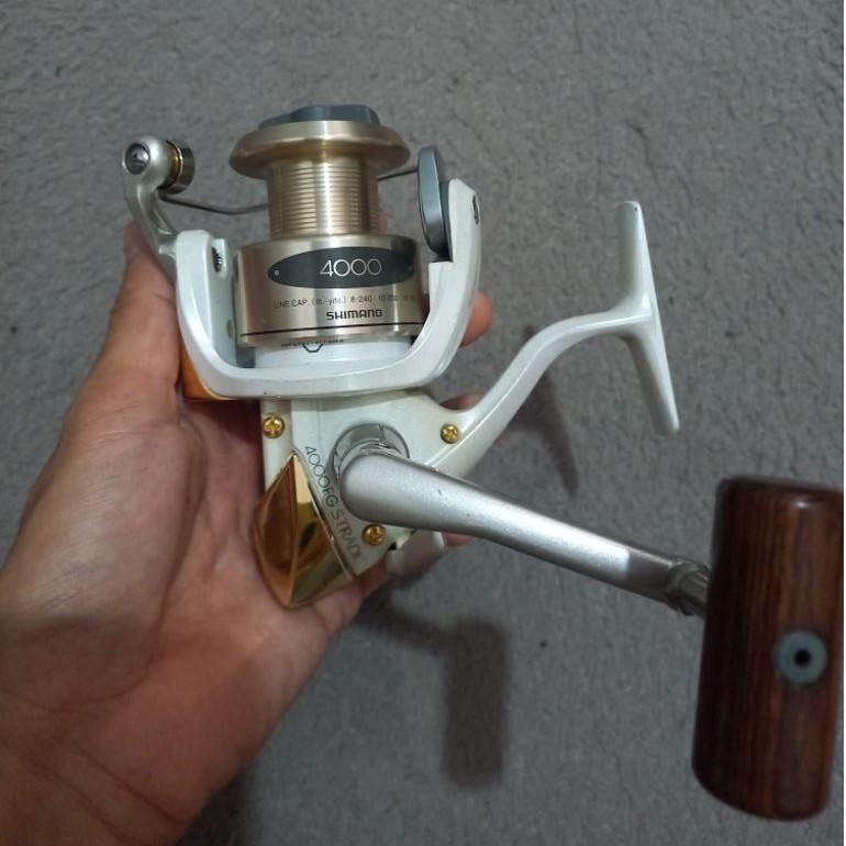 Reel shimano stradic 4000fg japan second