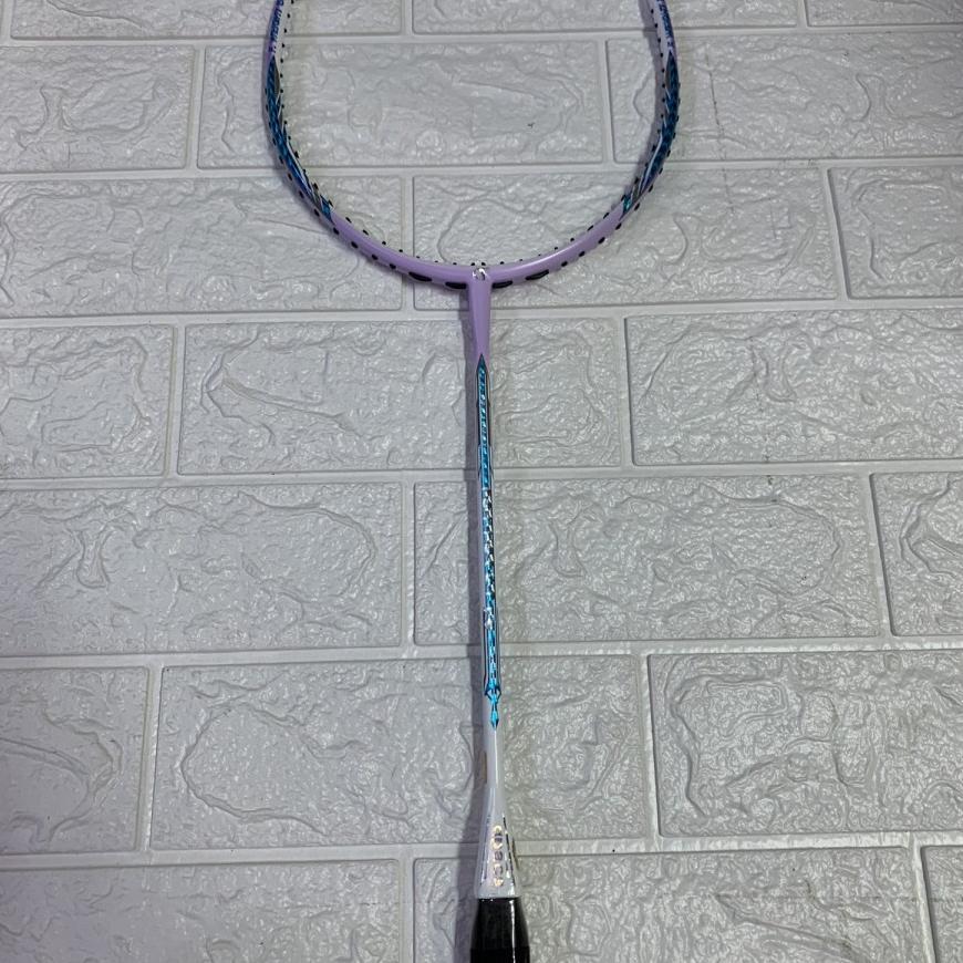 Raket Badminton Apacs NEW FEATHER WEIGHT 55/ FEATHER WT 55 hanya 58grm