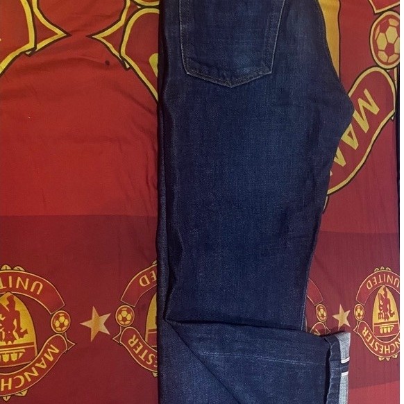 Selvedge Bekas