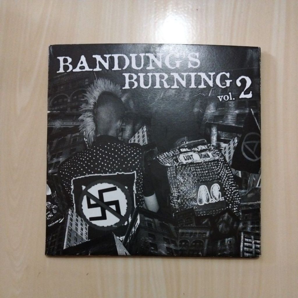 BANDUNG'S BURNING VOL.2 - CD - Bekas Murah Original - C6