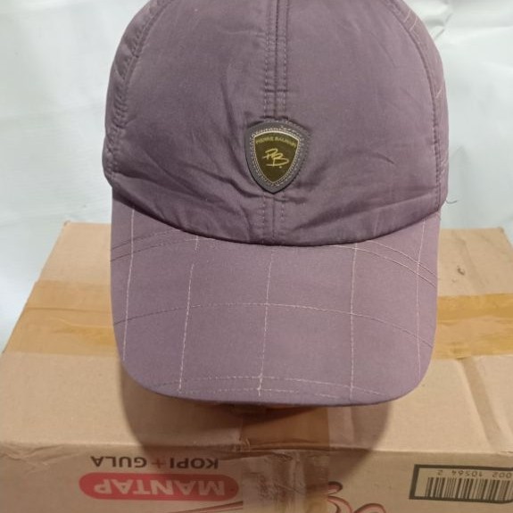 Topi Pierre Balmain