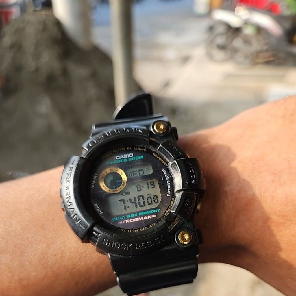 G-SHOCK Frogman Original Jam Tangan gw 200, minus auto light mati