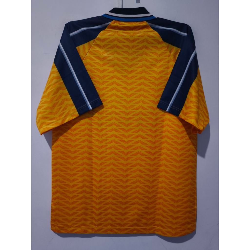 jersey baju bola vintage lazyo kuning austy sport casual