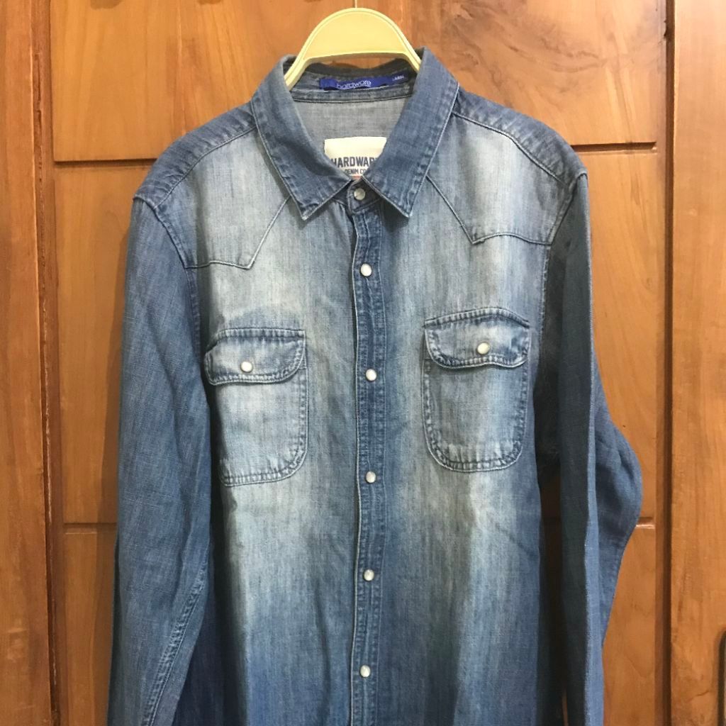 Kemeja Denim Hardware Original Unisex Size L not Chambray Levis