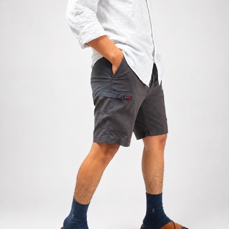 Celana Pendek saku samping simple elegan clean look Rich_Rick pocket pants