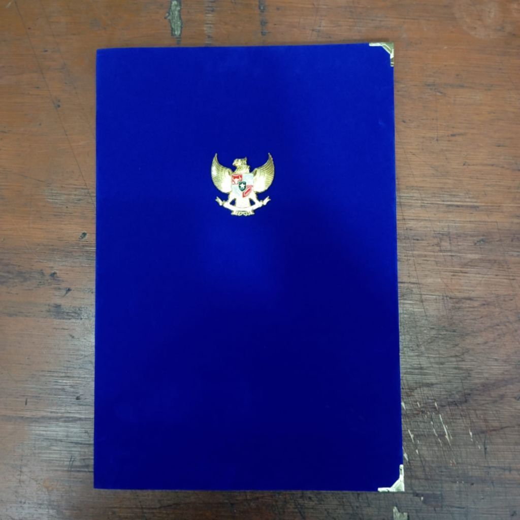 MAP BLUDRU KUNINGAN COR GARUDA WARNA BIRU UKURAN A4