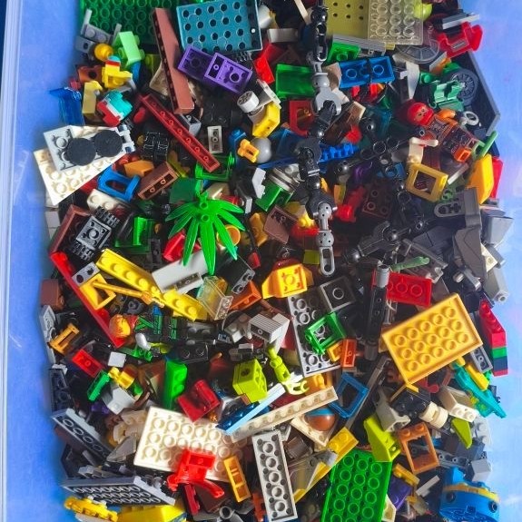 Mainan Lego KW 2Kilo ABS Kondisi Bekaas Campur Ukuran Standar Warna Random