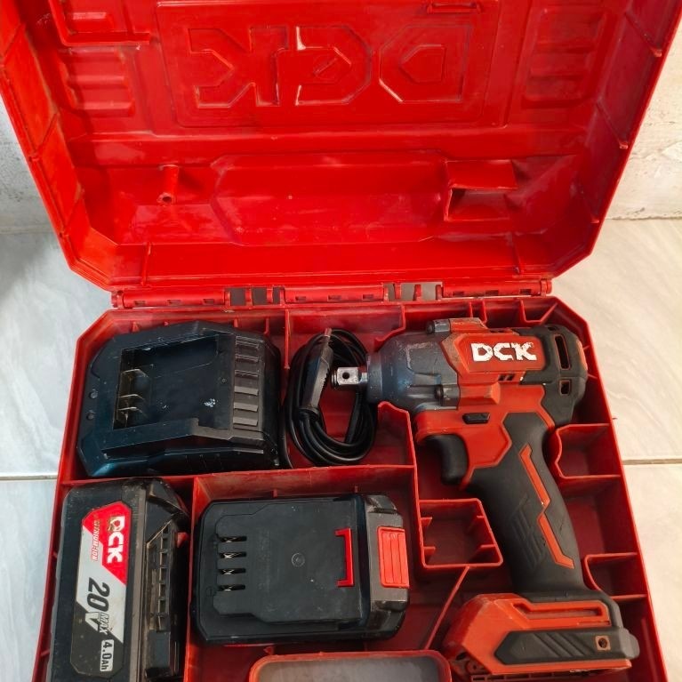 Impact wrench DCK KDPB488