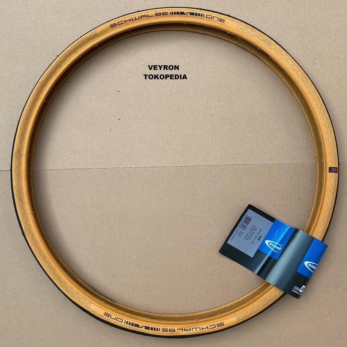 Schwalbe ONE 451  Tan Wall