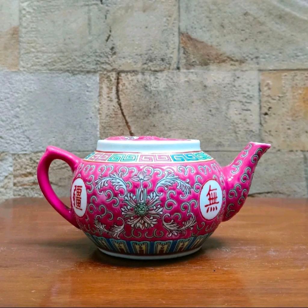 Teko Antik Motif Cina, Bahan Keramik, Barang Koleksi
