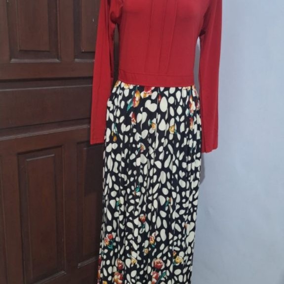 GamisMerahCabeMotifAbstrakBahanSpandek
