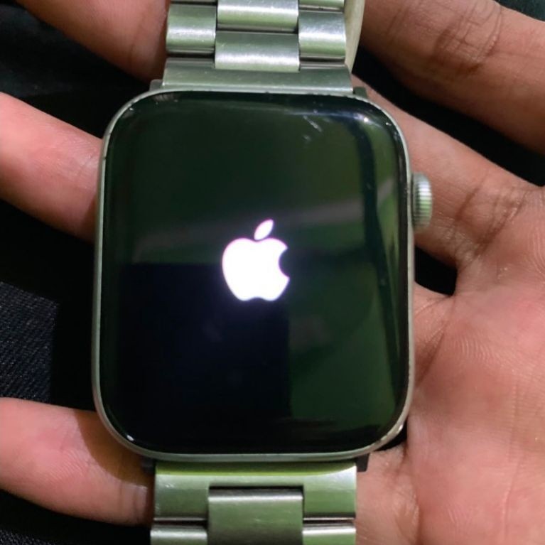 (Preloved) Apple Watch Series 6