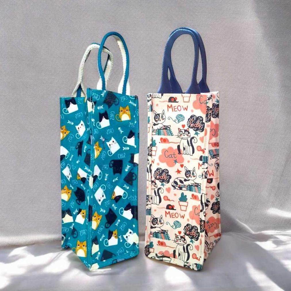 Tas Tumbler Botol 2 Liter Size 12 x 12 x 32 Cm Bahan Kanvas Tebal Motif Kucing Lucu