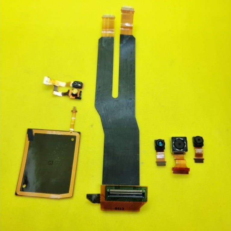 Kamera Depan/Belakang, Flexibel LCD, NFC Fujitsu Tab Arrows F04H Original Cabutan