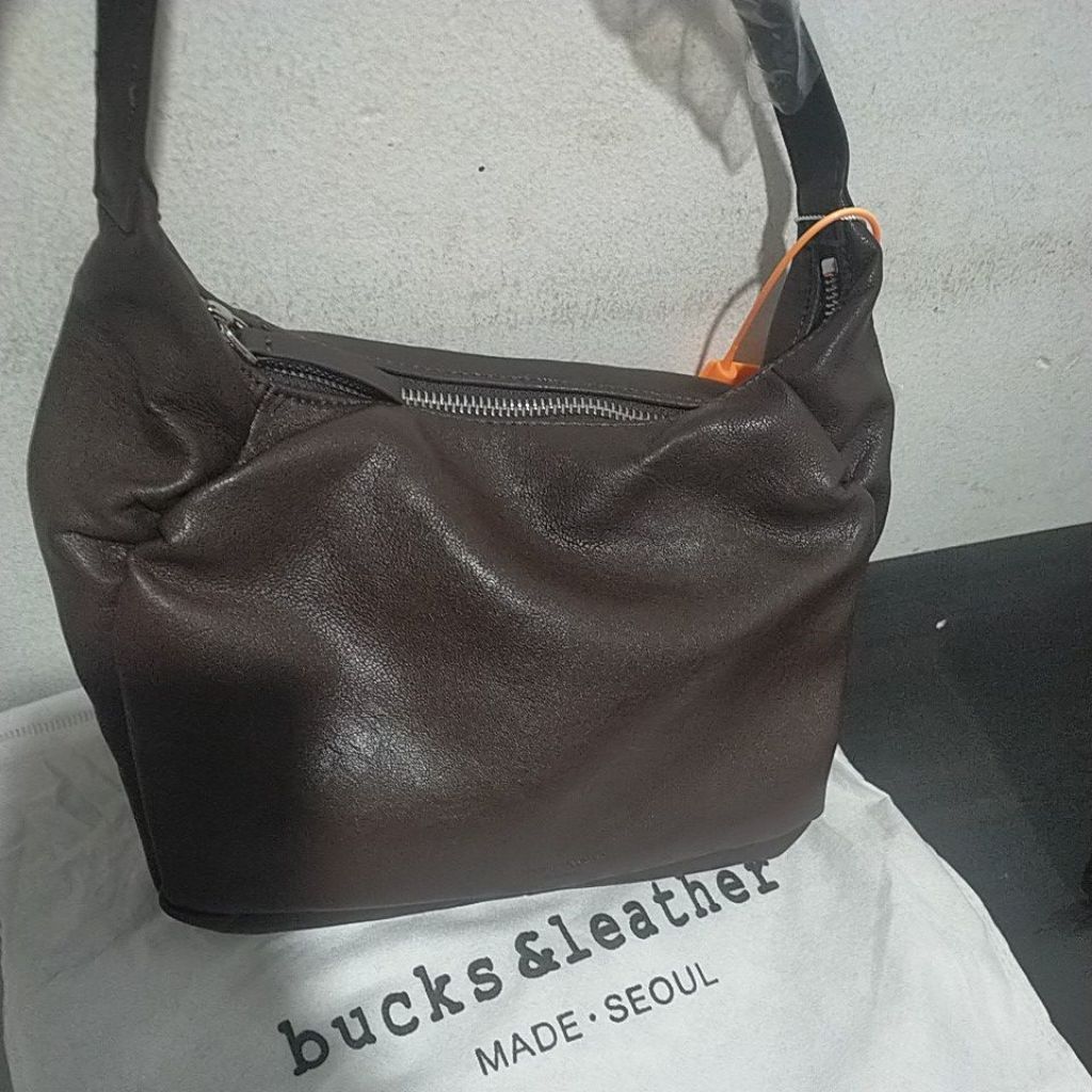 preloved bucks and leather deep brown / cofee brown