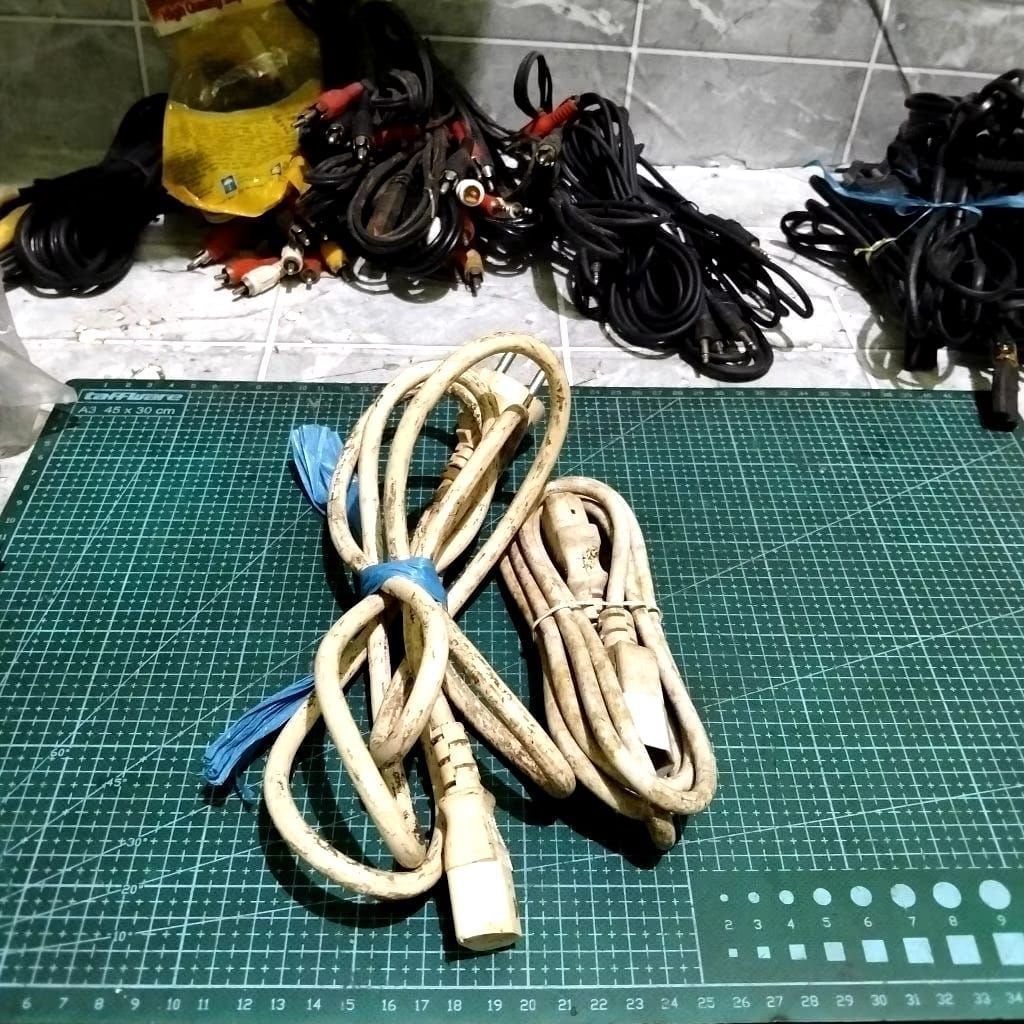 Jual Kabel Power Komputer Monitor CPU BekasKabel Listrik 3 Pin IEC C13