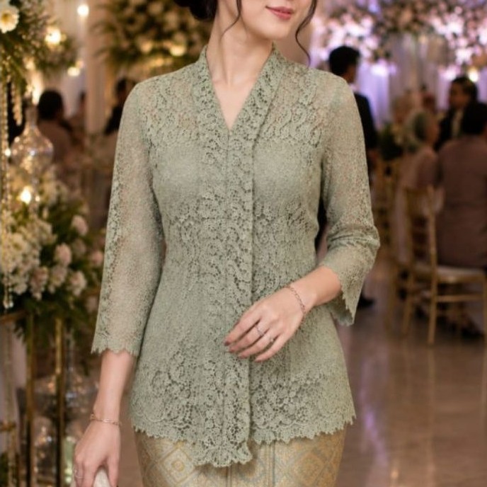 Blus Brokat Hoki Kartini