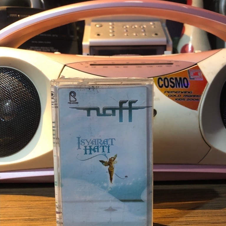 kaset pita naff